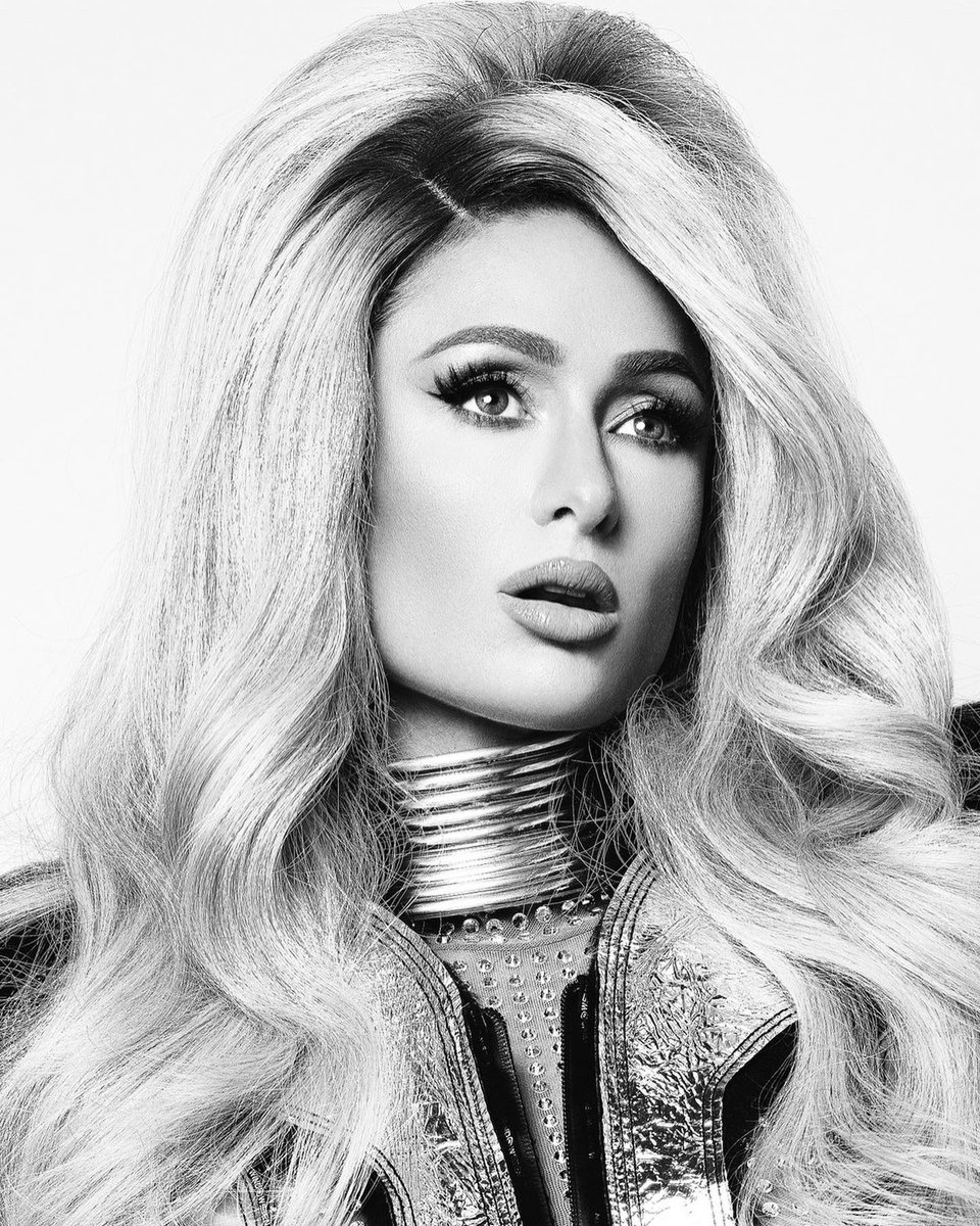 Paris Hilton tweet media