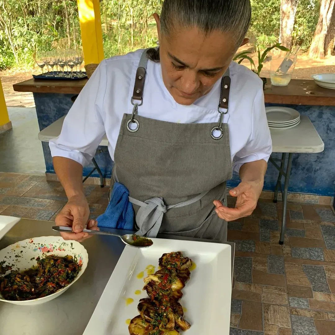 Gracias a la Fundación Rescate de Alimentos por el exquisito almuerzo preparado por la chef Patricia Miranda @cerrobrujo y que disfrutamos en compañía del Vice Alcalde de Tierras Altas, Miguel Samudio y productores de #Volcán y #CerroPunta