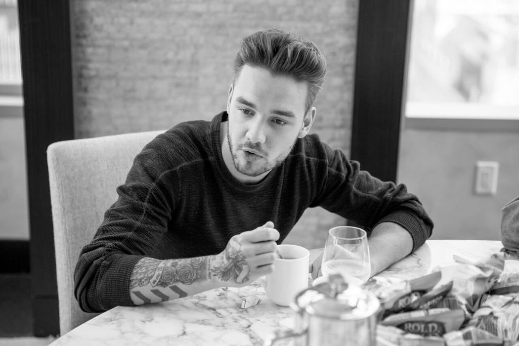 bpicsljp's tweet photo. Liam Payne - Perfect (2015). https://t.co/e2aNcgEUAi