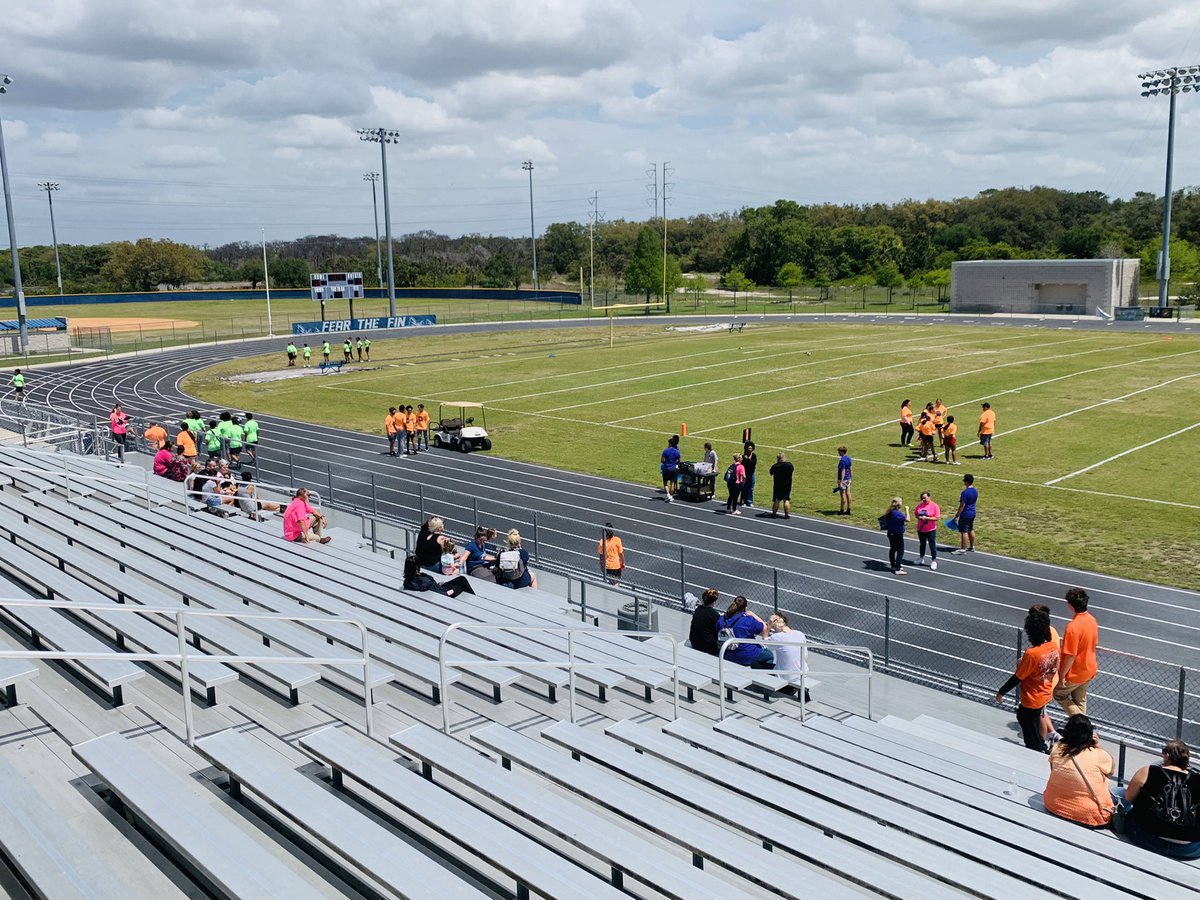 AncloteSharks's tweet photo. AHS Annual Powderpuff game is underway!
#SpringSpiritWeek2022 https://t.co/UIS3YumHOy