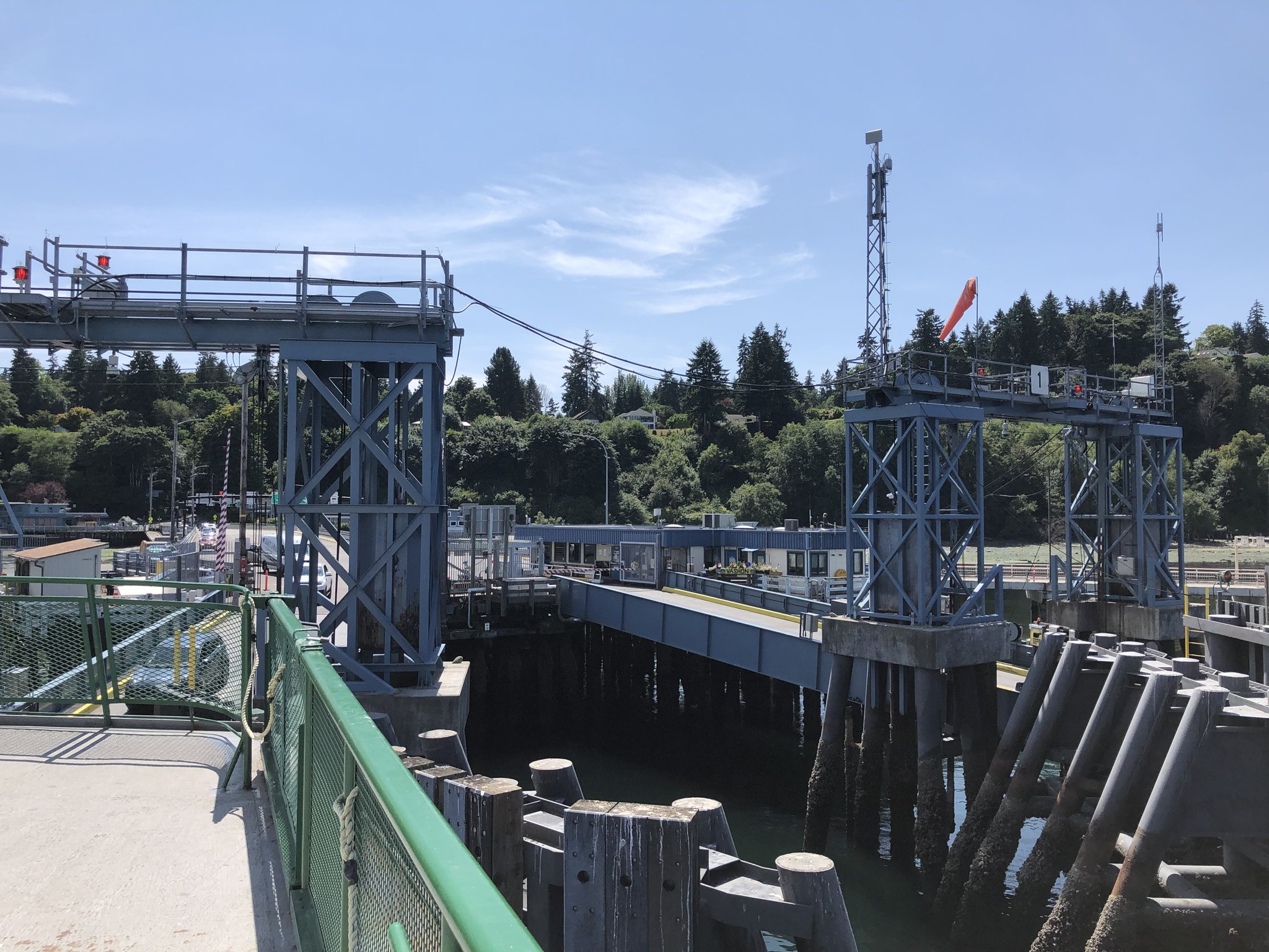 Fauntleroy Southworth Ferry - 8rjh64w