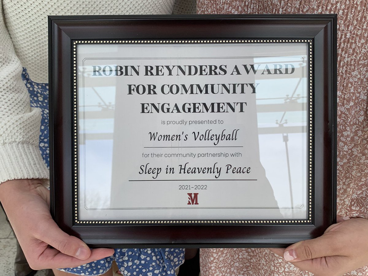 msidewvb's tweet photo. Proud of this squad for winning the Robin Reynders Award for Community Engagement! #GivingBack #CommunityService #MustangVolleyball https://t.co/axGuZzUqce