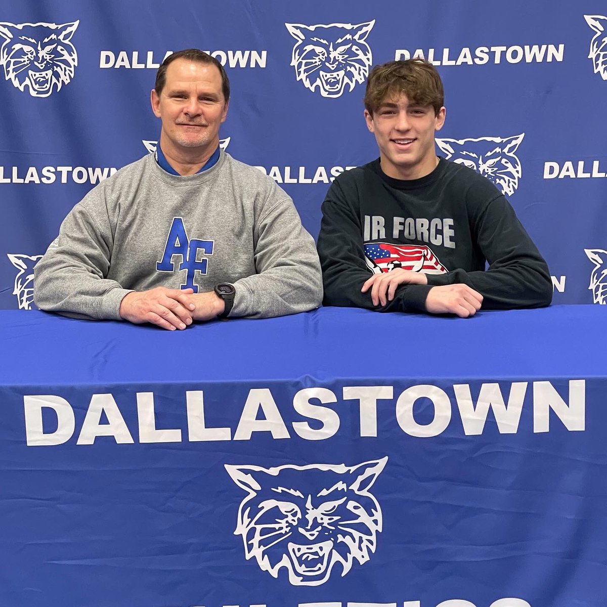 Congratulations to senior wrestler Caden Dobbins who has committed to continue his education and athletic career at the United States Air Force Academy.