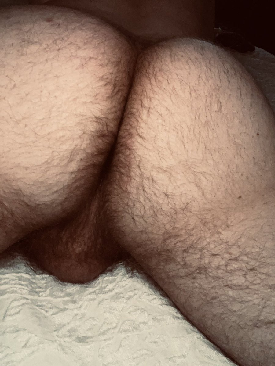 Jasper37645668's tweet photo. Horny as fuck today could use a pole!
#hairyass #gayrim #gayass https://t.co/FF2sJN6ug8