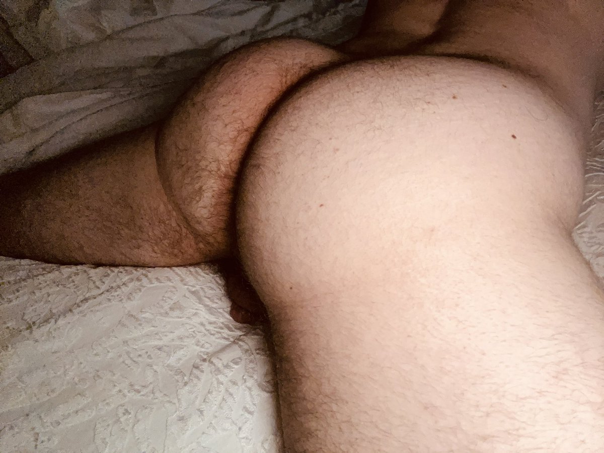 Jasper37645668's tweet photo. Horny as fuck today could use a pole!
#hairyass #gayrim #gayass https://t.co/FF2sJN6ug8