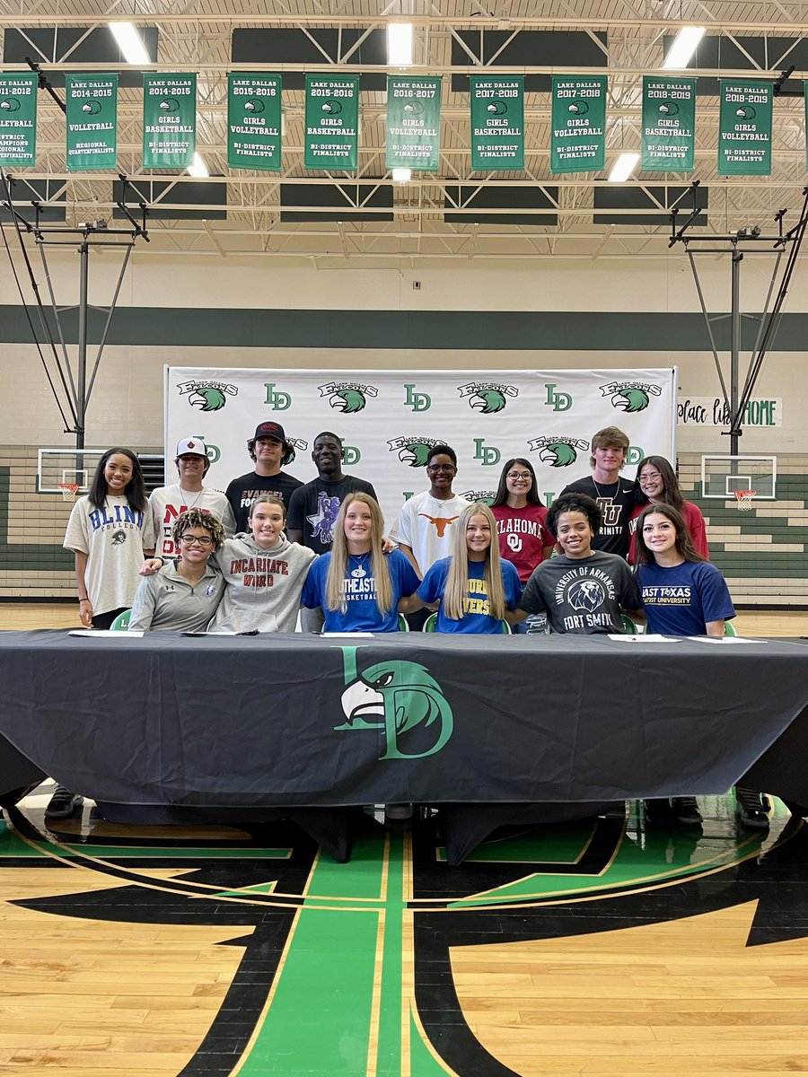 LDISDAthletics's tweet photo. Seniors ‘22. A historic class. You have made your mark on Lake Dallas &amp; we are so excited to see y’all excel at the next level! #FalconFamily #FalconsFirst @LakeDallasISD @recruitLD @LDVolleyball @LDHSGirlsSoccer @LDHS_ATs @LDHSGirlsBball @_LD_Baseball_ https://t.co/TT2g5Njlvs