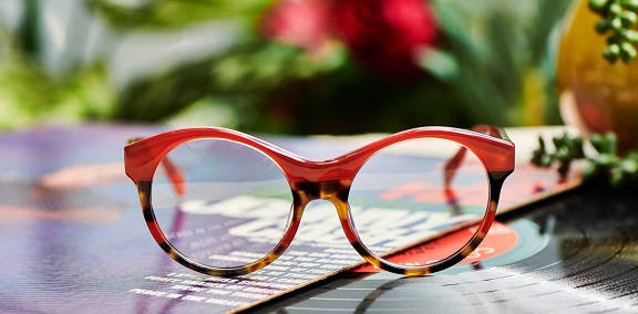TadaCashBack's tweet photo. At #Eyebobs, You Supply The Personality. We Frame It. Premium readers, blue light, and prescription eyewear with daring, distinctive frames that are anything but average.
Earn 2.5% Cash Back through https://t.co/jJixDVatlz
https://t.co/dwii43n0YW https://t.co/XTmZuTuV5k