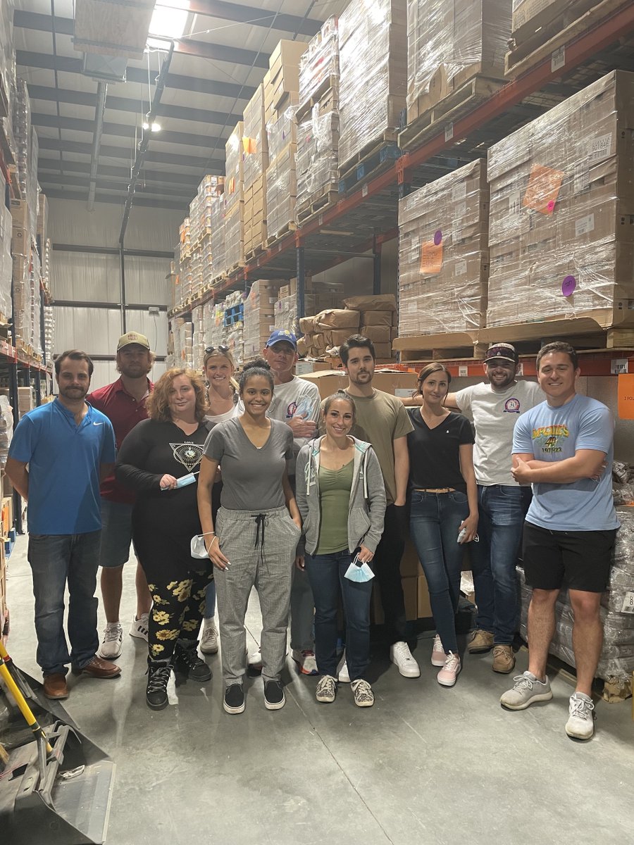 FeedingTheGulf's tweet photo. Thank you @AdamsHomesTweet for spending a few days volunteering with us! They packed 120 boxes for seniors and sorted and boxed over 1,575 pounds of donated food! In total, that is 8,493 meals provided for our communities!

#fighthunger #volunteer https://t.co/Ukf7VQcOfM