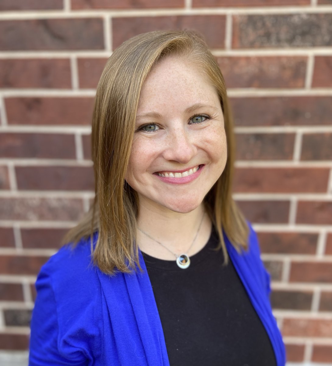 williamjewell's tweet photo. Jewell welcomes Rev. Melissa Bryson Dowling, ’06, back to The Hill as our new chaplain. A certified chaplain, Rev. Bryson Dowling will work with the Center for Faith and Culture to advance our value of spiritual exploration and to support students of all faiths. https://t.co/vGmBhoIZF7