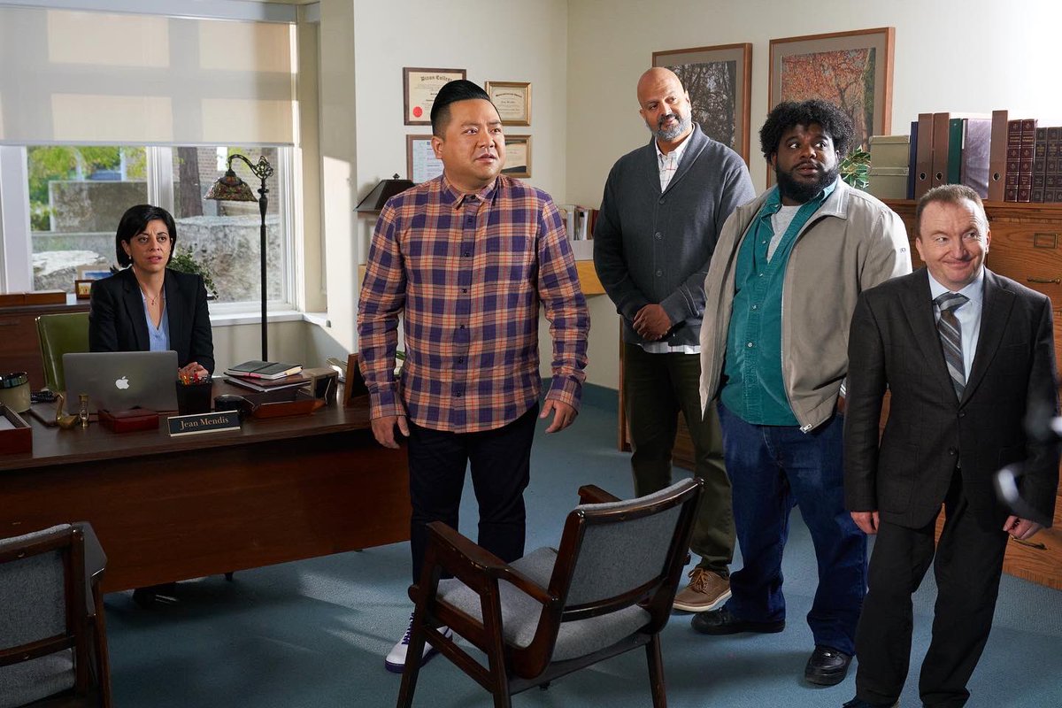 Run The Burbs tweet media