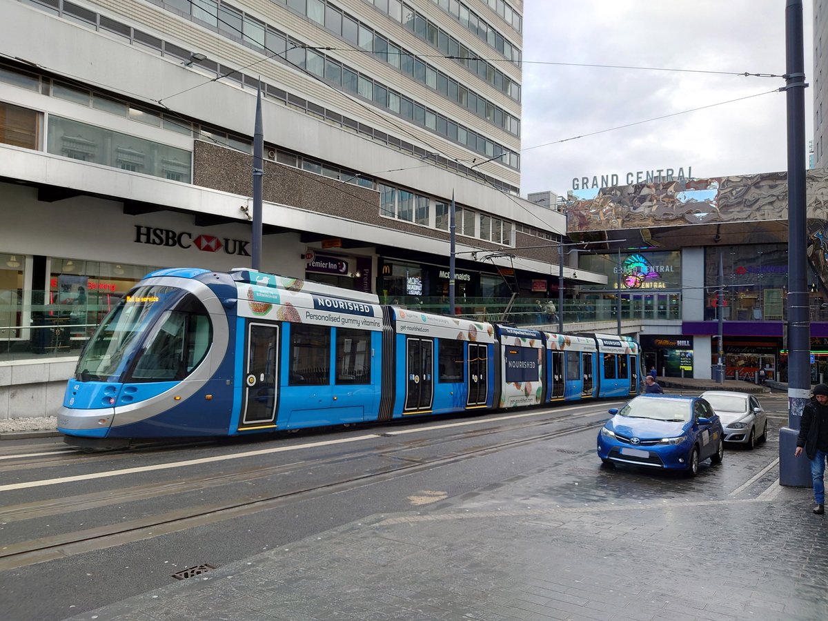 ellrbrown's tweet photo. Not in service, but saw #Urbos100 @WMmetro @midlandtram tram 42 heading down Stephenson Place for testing on Broad Street and Hagley Road @BirminghamWeAre (this was before 5pm). New tram, new Nourished advert. https://t.co/XrW8kI0rSr