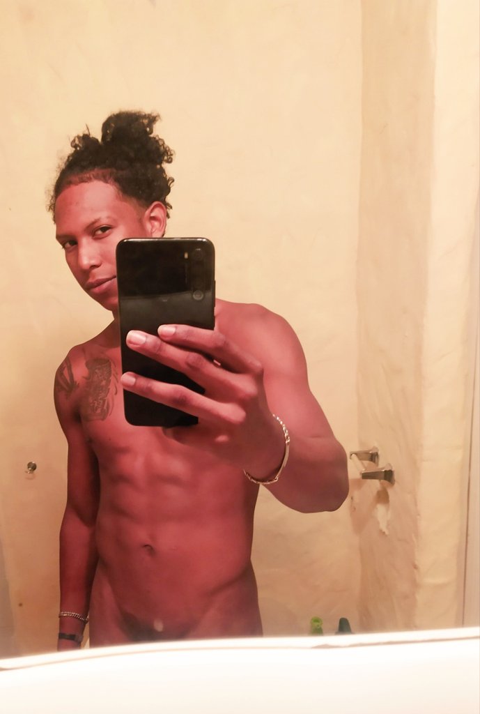 OscarGValderram's tweet photo. Nos seguimos 😏.quel tal les parece 🔥🥵🇵🇦 https://t.co/GSNX4jTImX