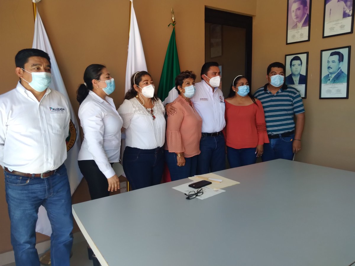 INDEFOS's tweet photo. En su mensaje, el director general de #Indefos refrendó el respaldo de la administración que encabeza la gobernadora @LaydaSansores hacia los municipios para profesionalizar el servicio público en beneficio de la ciudadanía. https://t.co/nbWi2balXb