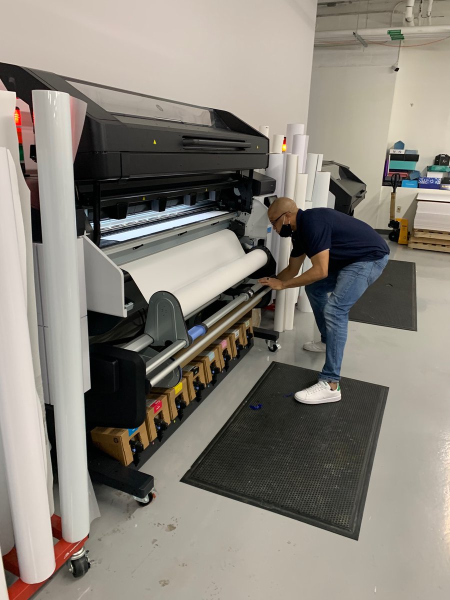 GSBDigital's tweet photo. Just a typical day of beautiful work being produced in our large format dept. https://t.co/xviMG7EtyM

#hplatex  #digitalprinting #printyourproudof https://t.co/2Ow594c84o