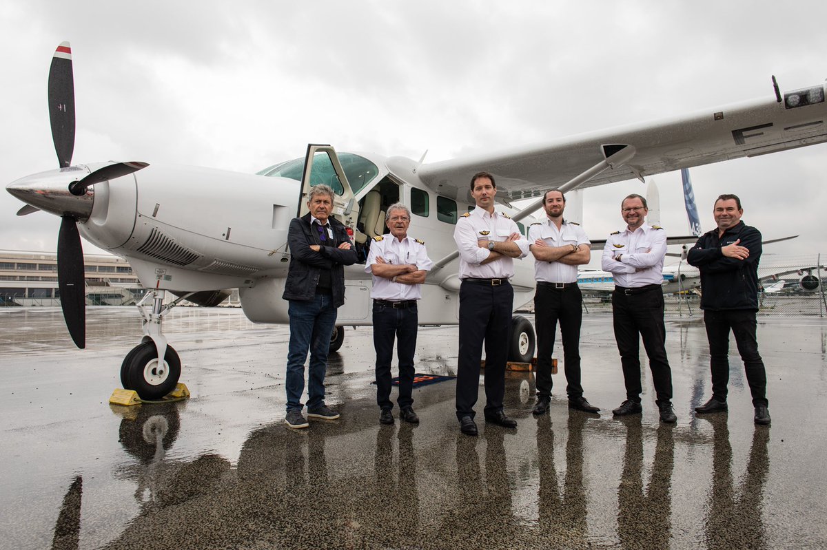 Ceci n’est pas un #avion, c’est un maillon essentiel de l’action #humanitaire. Bon vol à cet équipage exceptionnel !