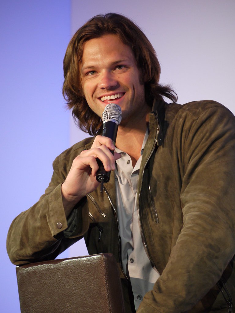 ArchiveOfJared's tweet photo. Jared Padalecki 
Asylum 2011 https://t.co/pKr94Lvglr