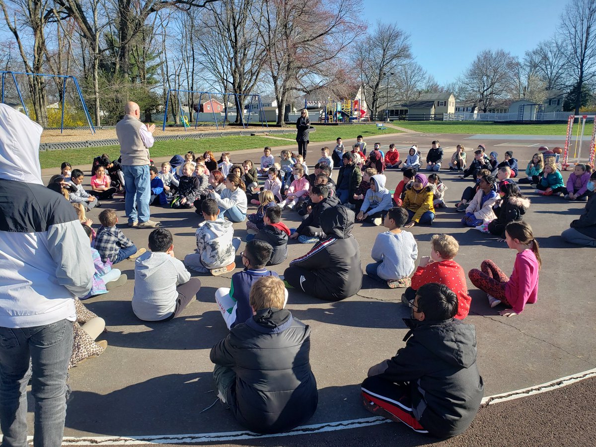 Oak Park PE tweet media