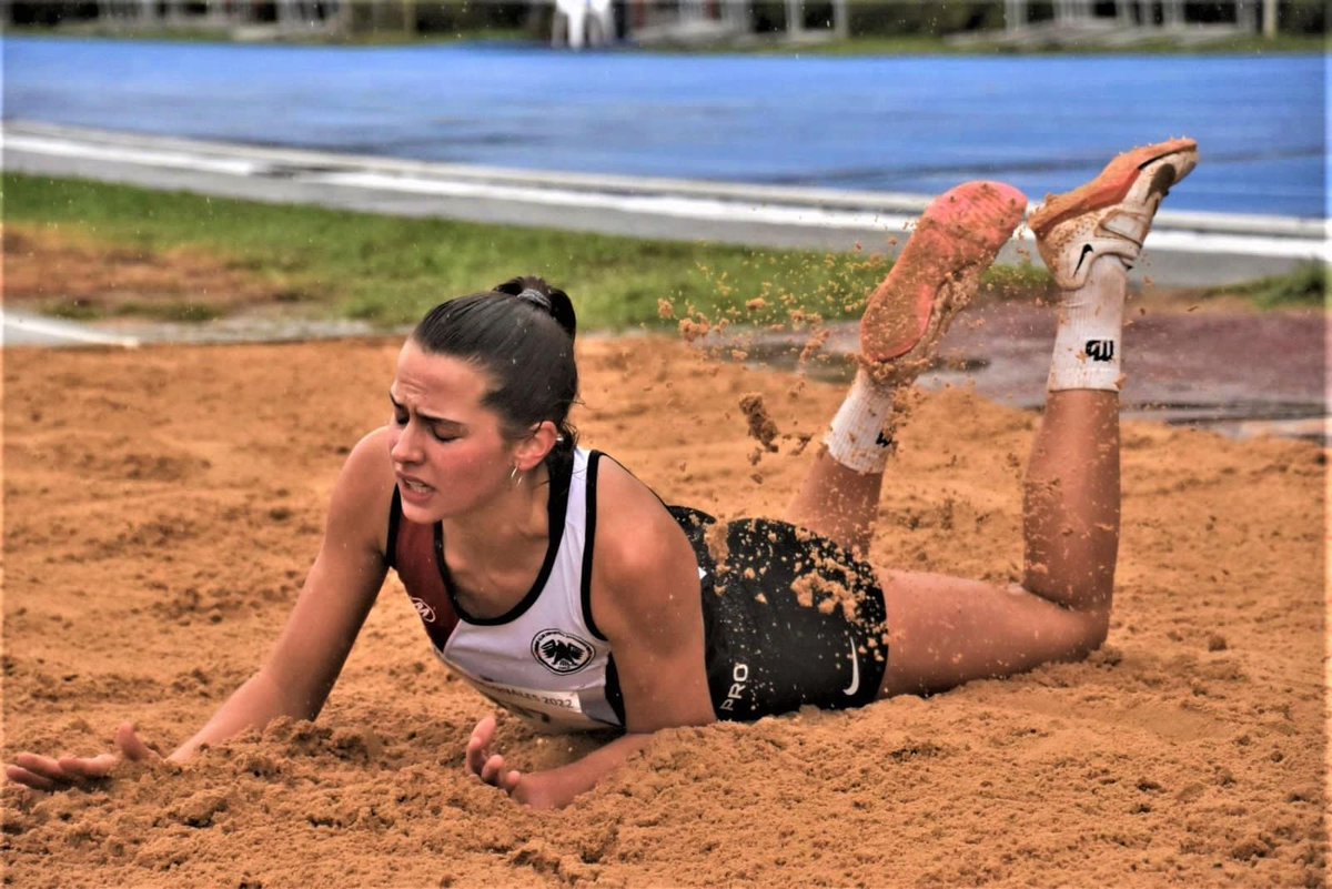 ¡Gran actuación de la delegación manquehuina en el Campeonato Nacional de Atletismo!

Nuestros atletas destacaron en este importante certamen y lograron varios podios. Más allá de eso, es un orgullo que nos representen. clubmanquehue.cl/2022/04/13/gra…

¡FELICITACIONES!