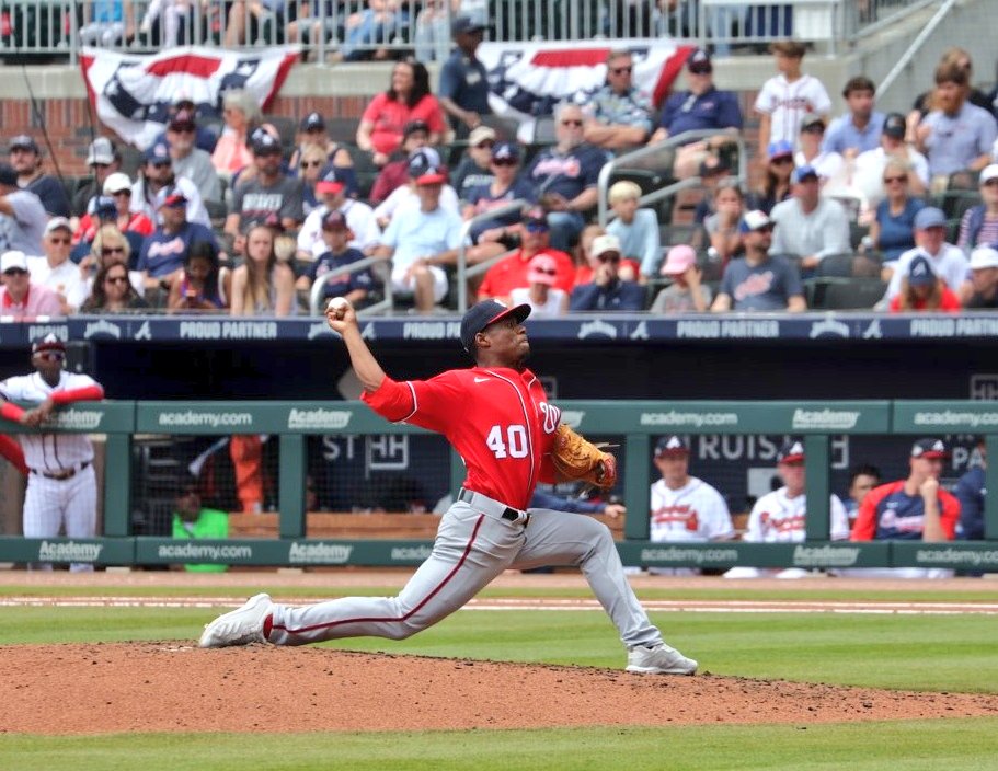 What an outing by Josiah Gray. 

5.0 IP 1 H 0 R 3 BB 5 K

📸 by Sol Tucker for TalkNats