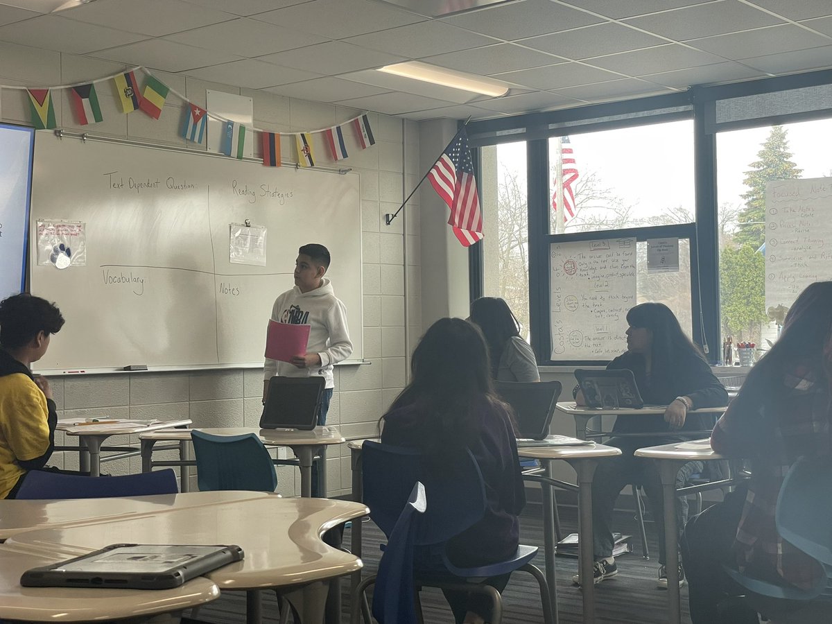 YazminPerez97's tweet photo. Hope…family…support…organization… challenge…opportunity…advocate #avidexcel #avidelective @sdwavid @waukeshaschools https://t.co/Y9o2hxMVUx
