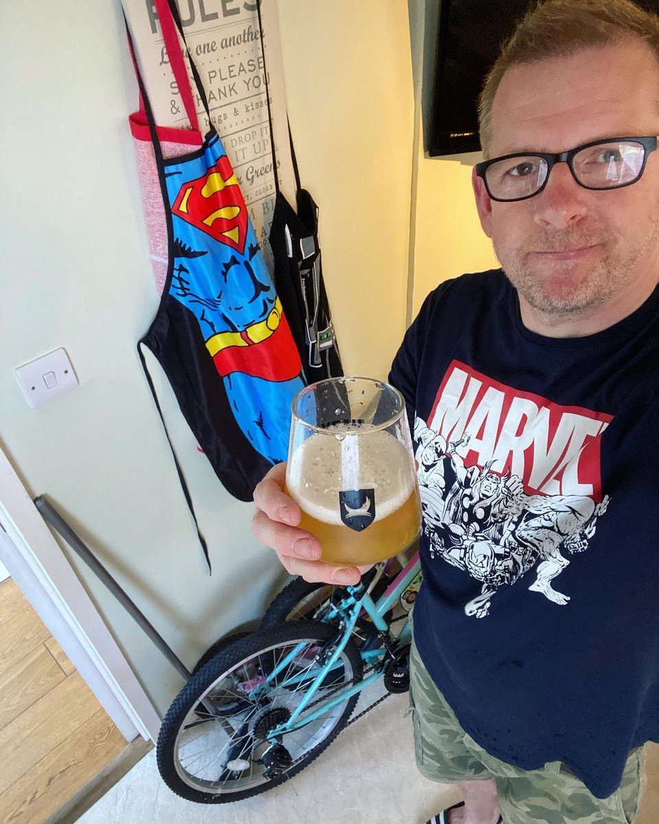 GameStarJedi's tweet photo. #marvel #moonknight Wednesday ๐๐ผ #hunterschicken #homemadebbqsauce #scottishPaleAle #brewdog #teeoftheday A wee midweek beer, tasty food and Moon Knight ๐๐ผ Itโs the little things! https://t.co/O5qownTIll