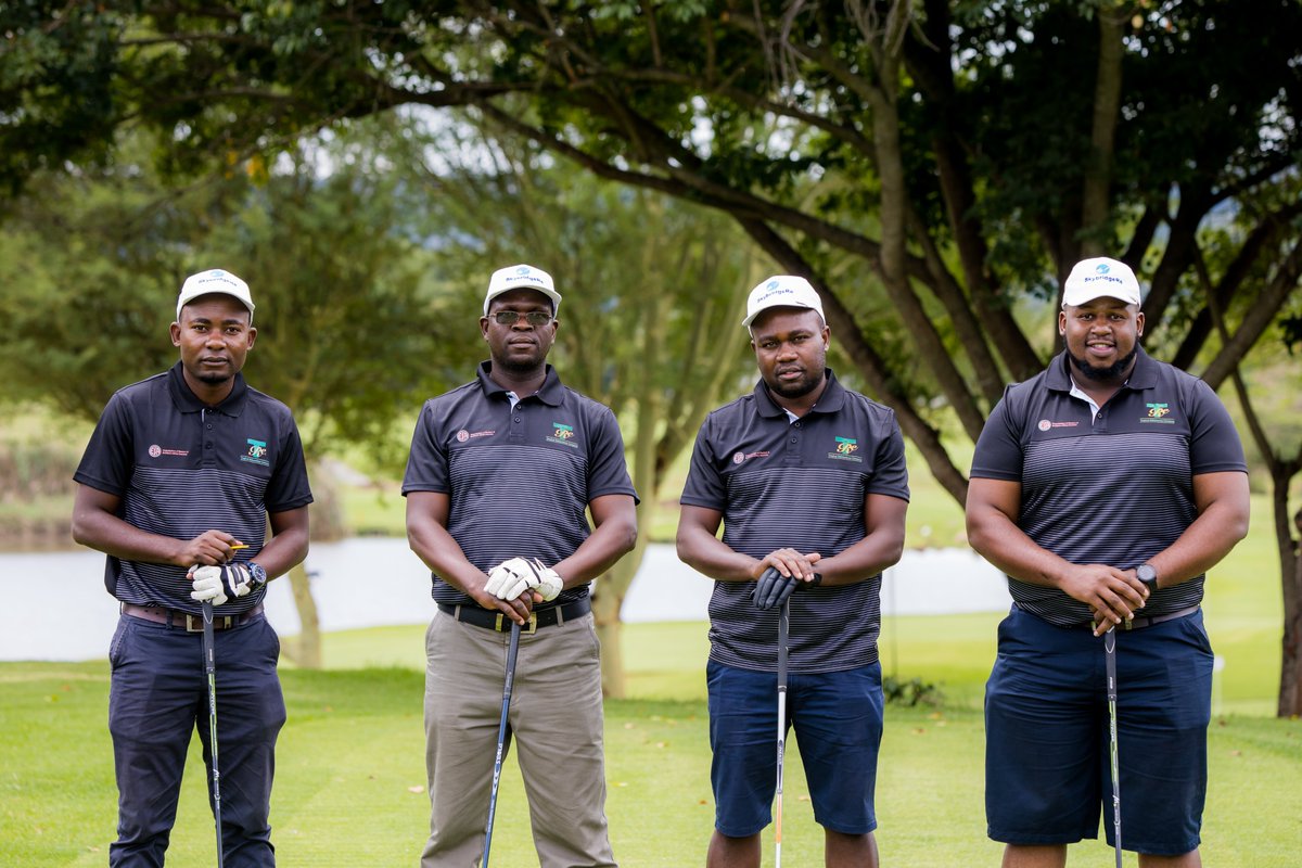 TropicalRe's tweet photo. Proud to have partnered @InsuranceZw and @OESAI as a 𝐏𝐥𝐚𝐭𝐢𝐧𝐮𝐦 𝐒𝐩𝐨𝐧𝐬𝐨𝐫 at their first-ever Golf tournament held at the Borrowdale Country Club https://t.co/1caXMYKjpG
