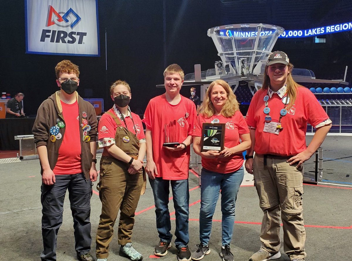 frcteam7850's tweet photo. (2/4) Ultimately we won the Imagery Award. This award celebrates attractiveness in engineering and outstanding visual aesthetic integration of machine and team appearance. https://t.co/OalFcPaXPs