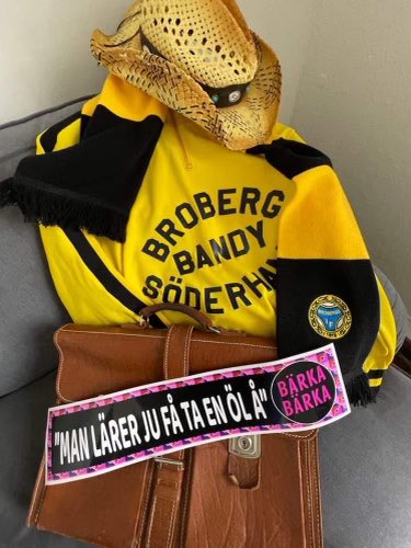 Levererans av ett påskägg imorgon torsdag kl 11. Vad tror ni påskägget innehåller? #svbandy