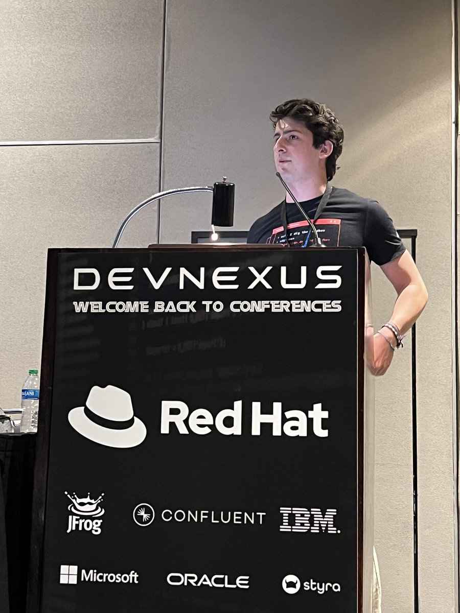 sebi2706's tweet image. And now it’s @cedricclyburn delivering his first talk ever ! “Containers without Docker” #devnexus2022 #devnation