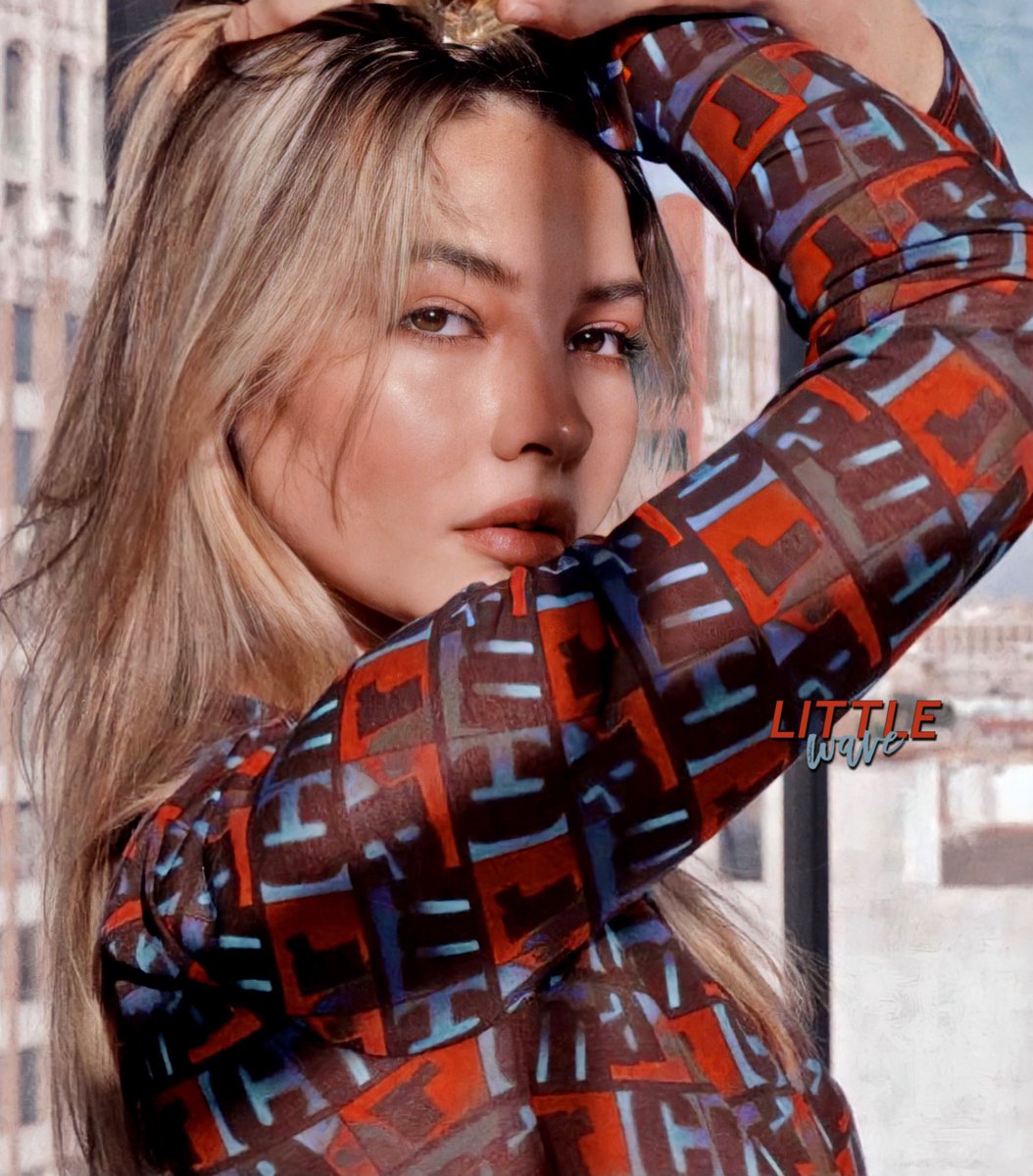 pupagns's tweet photo. got caught running up a tab, couldn’t drive home so i had to share a cab, introduced 𝗵𝗲𝗿𝘀𝗲𝗹𝗳 by her last name, the kind of 𝗴𝗶𝗿𝗹 you steal from the football team, brought up a 𝘀𝗶𝗹𝘃𝗲𝗿 spoon mess ⋆.ೃ࿔* https://t.co/RebKOERqV2