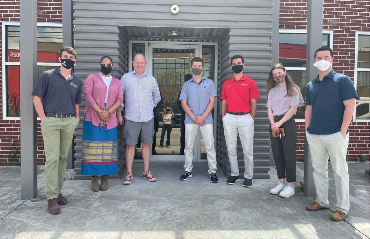 UGAILA's tweet photo. In honor of the first International Campus &amp; Community Day, we're raising awareness for UGA's work within the communities we serve. ILA students have the opportunity to work with communities like Hawkinsville, Moultrie, and Athens to make an impact on local #campusandcommunity https://t.co/8gOMDJNtzb
