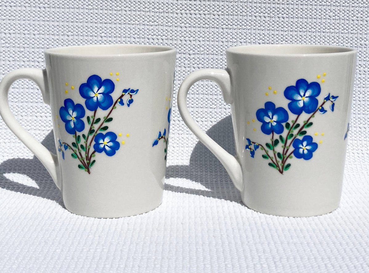 Painted coffee mugs etsy.com/listing/103268… #coffeemugs #paintedmugs #blueflowers #TMTinsta #mothersdaygift #paintitpretty #giftsformom #uniquegifts