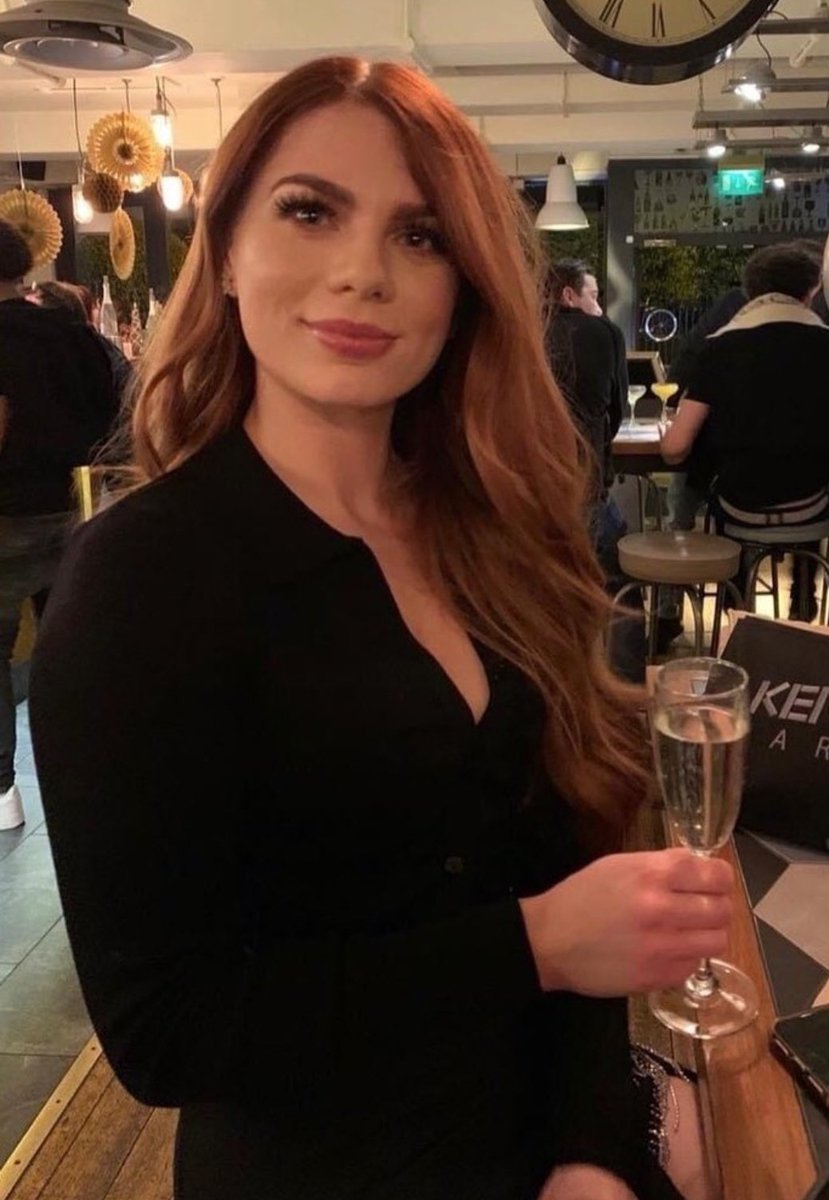 WankchatKing_'s tweet photo. DM asking to share his sexy redhead. 
What do you guys think? https://t.co/c9w0z6iQM3