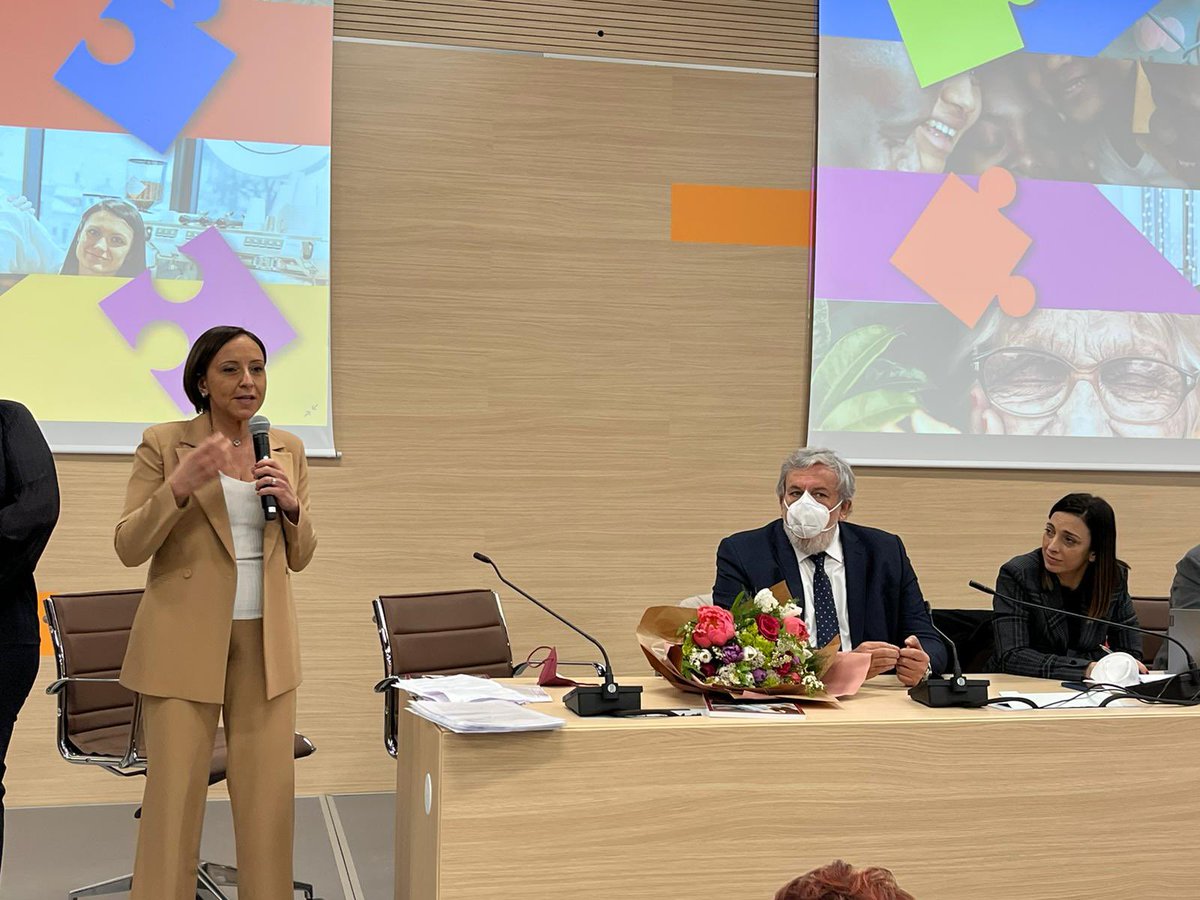 Presentato Piano triennale politiche sociali <a href="/RegionePuglia/">RegionePuglia</a>: Forum #TerzoSettorePuglia protagonista nel suggerire proposte. Ora dobbiamo realizzare transizione da #welfare della condizione di vita a welfare della capacità di #vita 👉 tinyurl.com/cnunf6bt