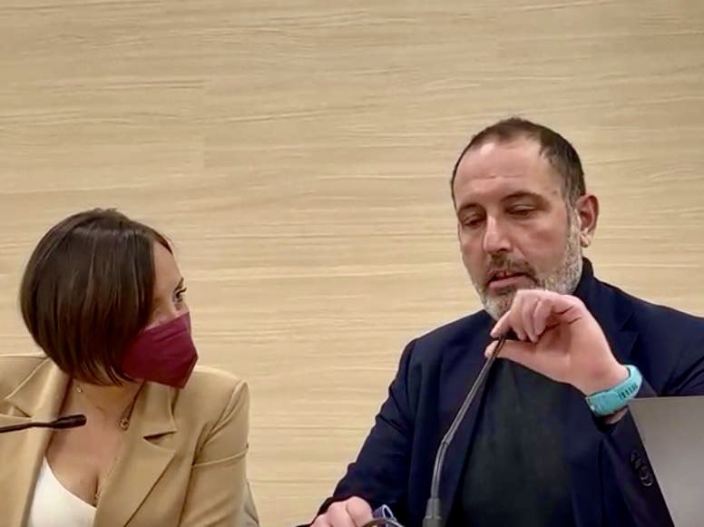 ftspuglia's tweet photo. Presentato Piano triennale politiche sociali @RegionePuglia: Forum #TerzoSettorePuglia protagonista nel suggerire proposte. Ora dobbiamo realizzare transizione da #welfare della condizione di vita a welfare della capacità di #vita 👉 https://t.co/Hq272sg6v6 https://t.co/oxHawFBsUQ