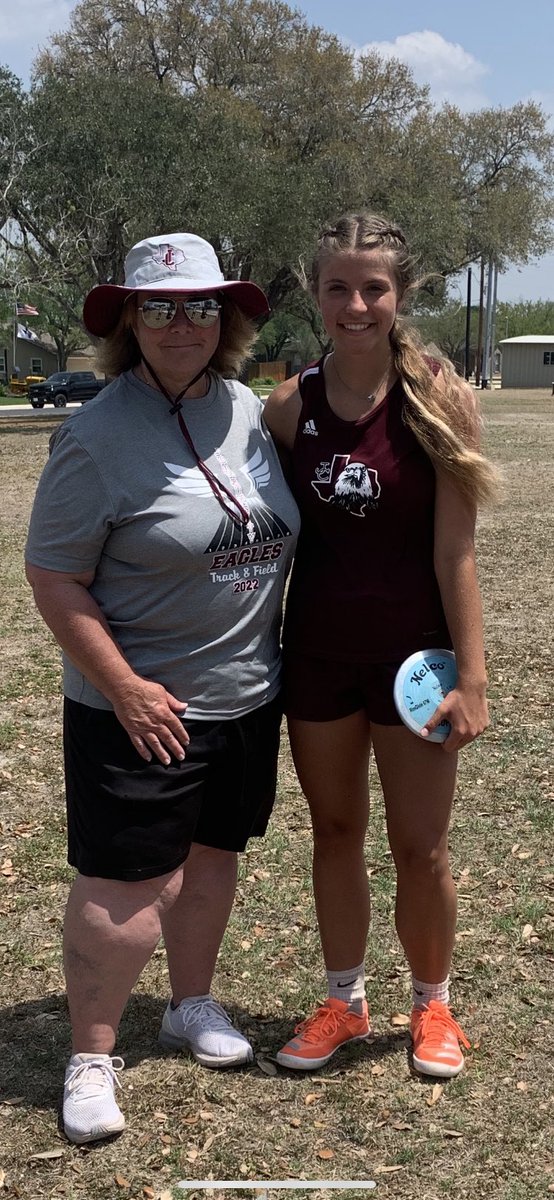 Brylinn Scott advances to Regional next week, finishing 🥉with a new PR of 103’9” at the Area meet!! #stillthrowing <a href="/nelson_kortis/">Nelson Kortis</a> <a href="/hwils444/">Heather</a> <a href="/JCABC2019/">Johnson City Athletic Boosters</a> <a href="/jcrecord/">J.C. Record Courier</a> <a href="/JohnsonCityISD/">Johnson City</a> ❤️🦅