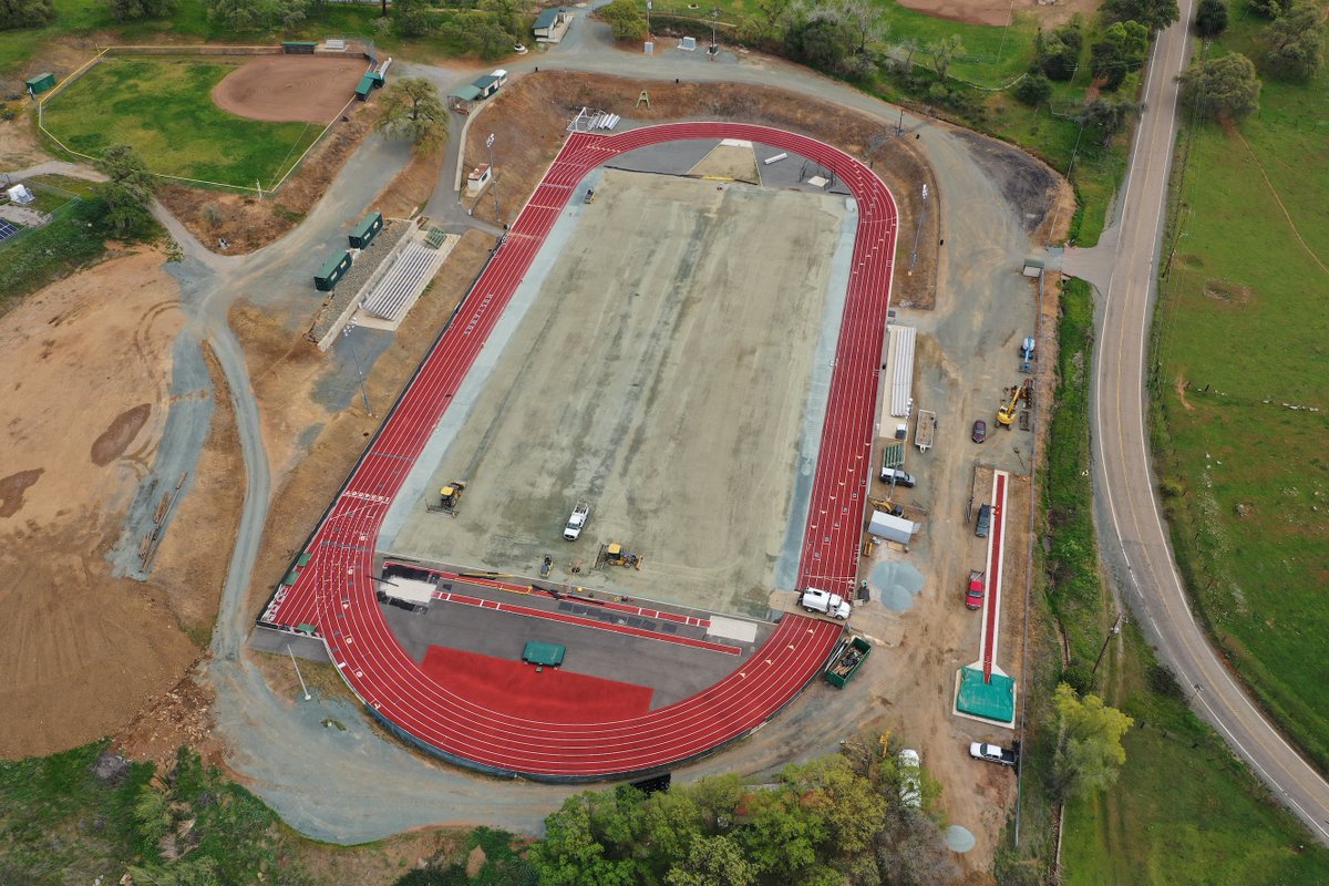 vpgrading's tweet photo. We're the California turf team that does it all in-house. 💪 Check out our pre-install base work for @ArgonautHigh They've chosen the world's most durable turf, @IRONTURFUSA! #JacksonCA https://t.co/MtiokinQPn
