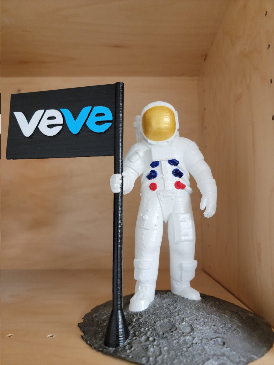 Jko770's tweet image. Thank you  @drea_valeria . Love the moon man!! @veve_official