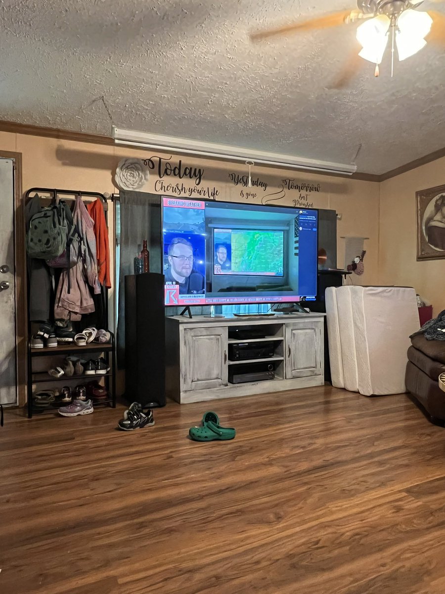 cajungirldiana's tweet photo. @ryanhallyall all 5 kids sent home from school. #kidsshoes #devicescharging #bigscreen in #brandonms #weatherwatching  4 weeks in a row 😬 https://t.co/rQIek9axmr