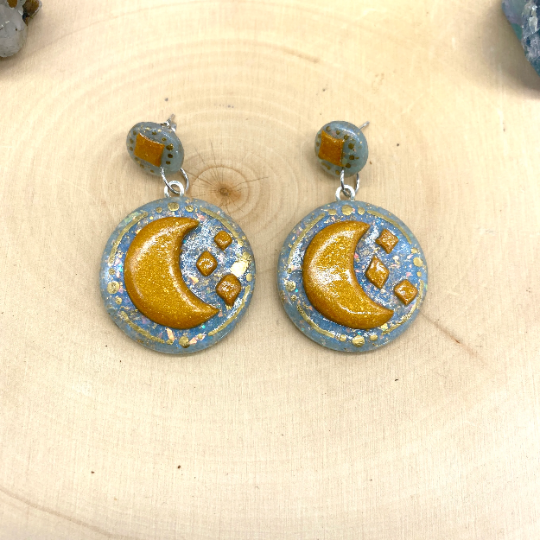 StargazerGoods's tweet photo. I just realized that I've been making a lot of earrings lately. I love these bright celestial earrings 
https://t.co/yOTsx8y8lU
#stargazergoods #moon #moonearrings #Moonjewelry #polymerclay #polymerclayearrings #sailormoon #celestial #spacejewelry #cottagecore #pastelgoth #oregon https://t.co/aWOsu15QBw