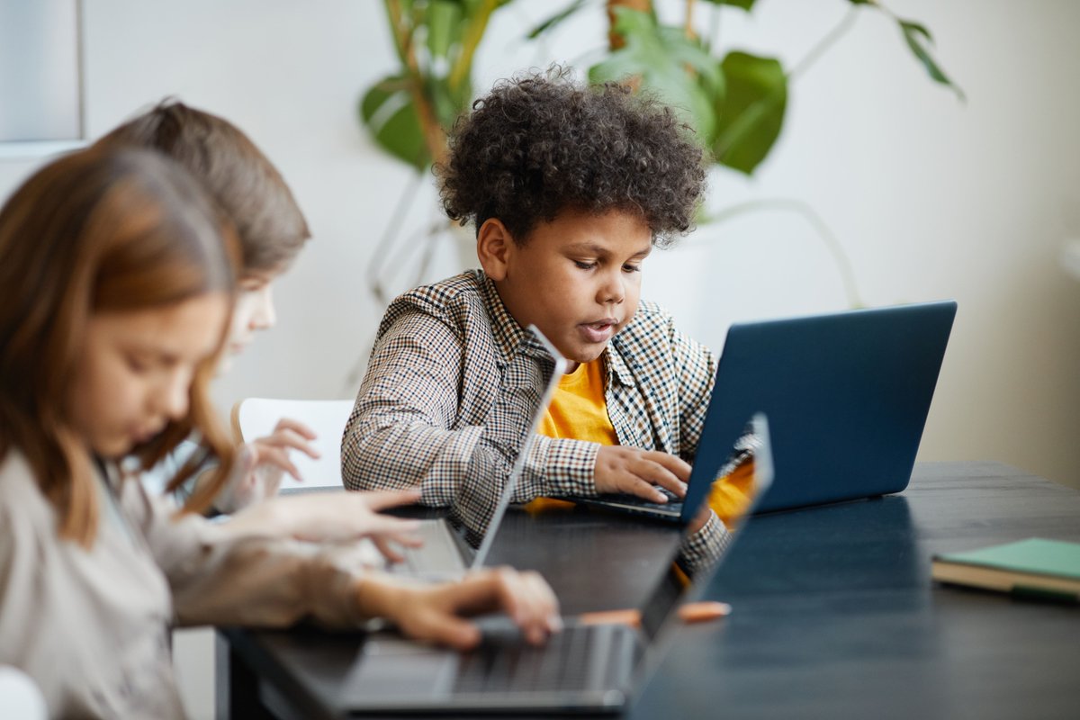 Did you know…❔
 
Over 40m Americans have #Dyslexia, but only 2m of those receive Special Ed services to help with learning challenges?
 
Our latest blog discusses how #AssistiveTechnology 💻 can help #DyslexicLearners thrive in the classroom.💡  

text.help/zQtrNG