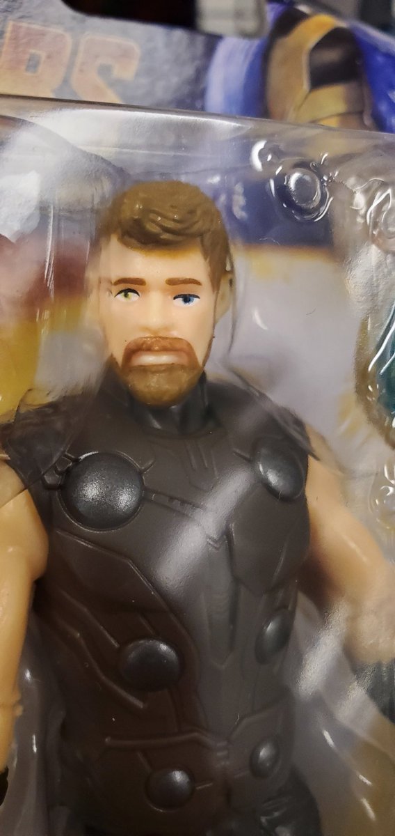 RT @MattMcMuscles: Thor do be going through it https://t.co/cFF9zNeK4Y