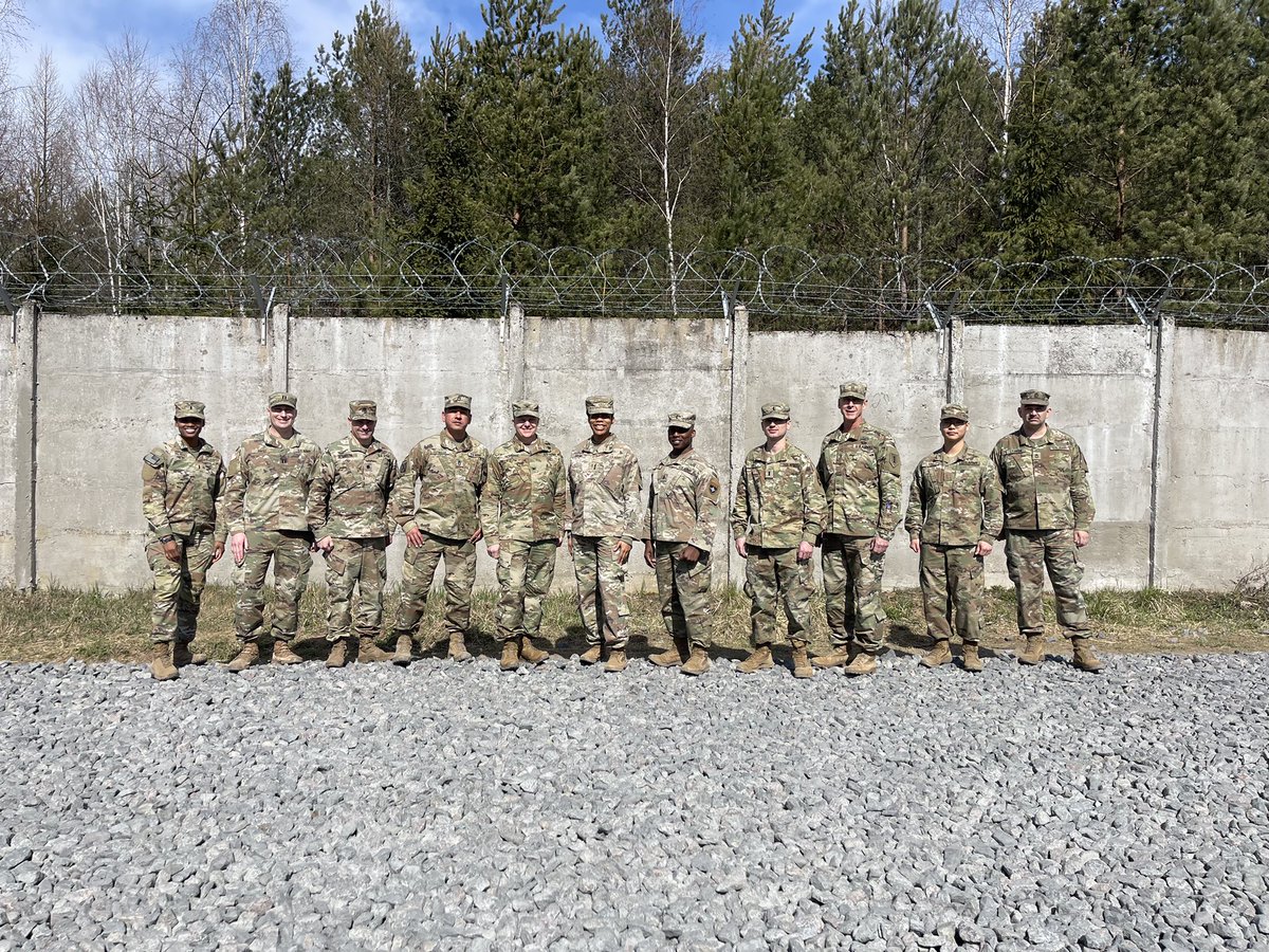 Norman_Geoff94's tweet photo. Impressive group of leaders and sustainers in 1-185 IN Regiment of the @BG_Poland_eFP in BPTA, POL π΅π±They are determined to get better each day in order to best support our #NATO partners π€
#StrongerTogether
#CaliforniaGuard https://t.co/LVXgnrVlpk