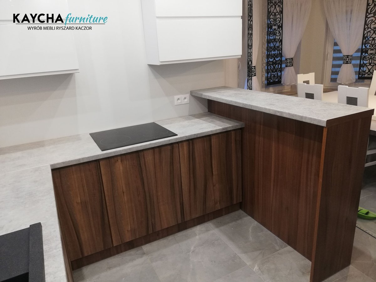 Meble kuchenne wykonane z zastosowaniem frontów MDF lakierowanych oraz laminowanych folią drewnopodobną.
Zapraszamy do odwiedzenia naszej strony internetowej kaczormeble.pl
#lakier
#meble #kuchnia #kuchnianawymiar #meblekuchenne #modernkitchen #nowoczesnakuchnia #kitchen