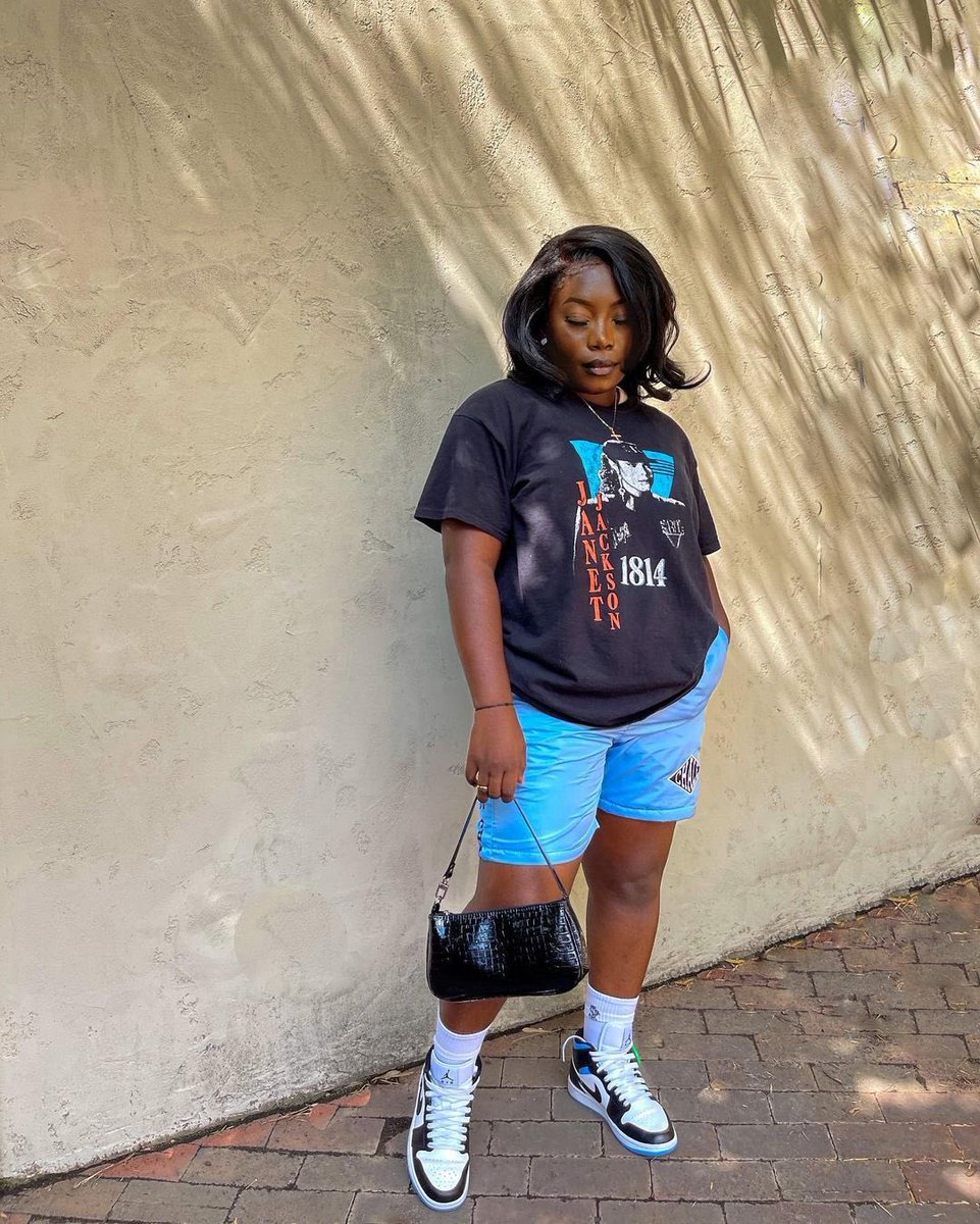 Chaleclothing_'s tweet photo. Summer is that you 👀🏖 Quote this tweet with colors you want to see in our shorts #BlackSherif #BuyBlack #DogsofTwittter #TheKardashian #ThisMorning https://t.co/mD2S6znUXb