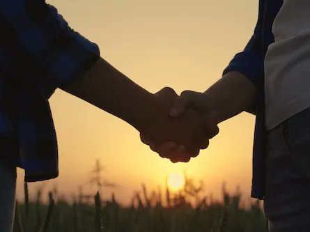 Do you need community engagement? Talk to the community's trusted partners first. By <a href="/PerfectoMunoz/">Perfecto Martinez Muñoz</a> (fresh from the ÓRALE blog) buff.ly/3uFnAYD #communityengagement #COVID19 <a href="/CCEJN/">CCEJN</a> <a href="/CBDIO/">Centro Binacional</a> <a href="/LCampesinas/">Líderes Campesinas (Women Farmworker Leaders)</a> @CRLAFoundation <a href="/HealthEdCouncil/">Health Education Council</a>