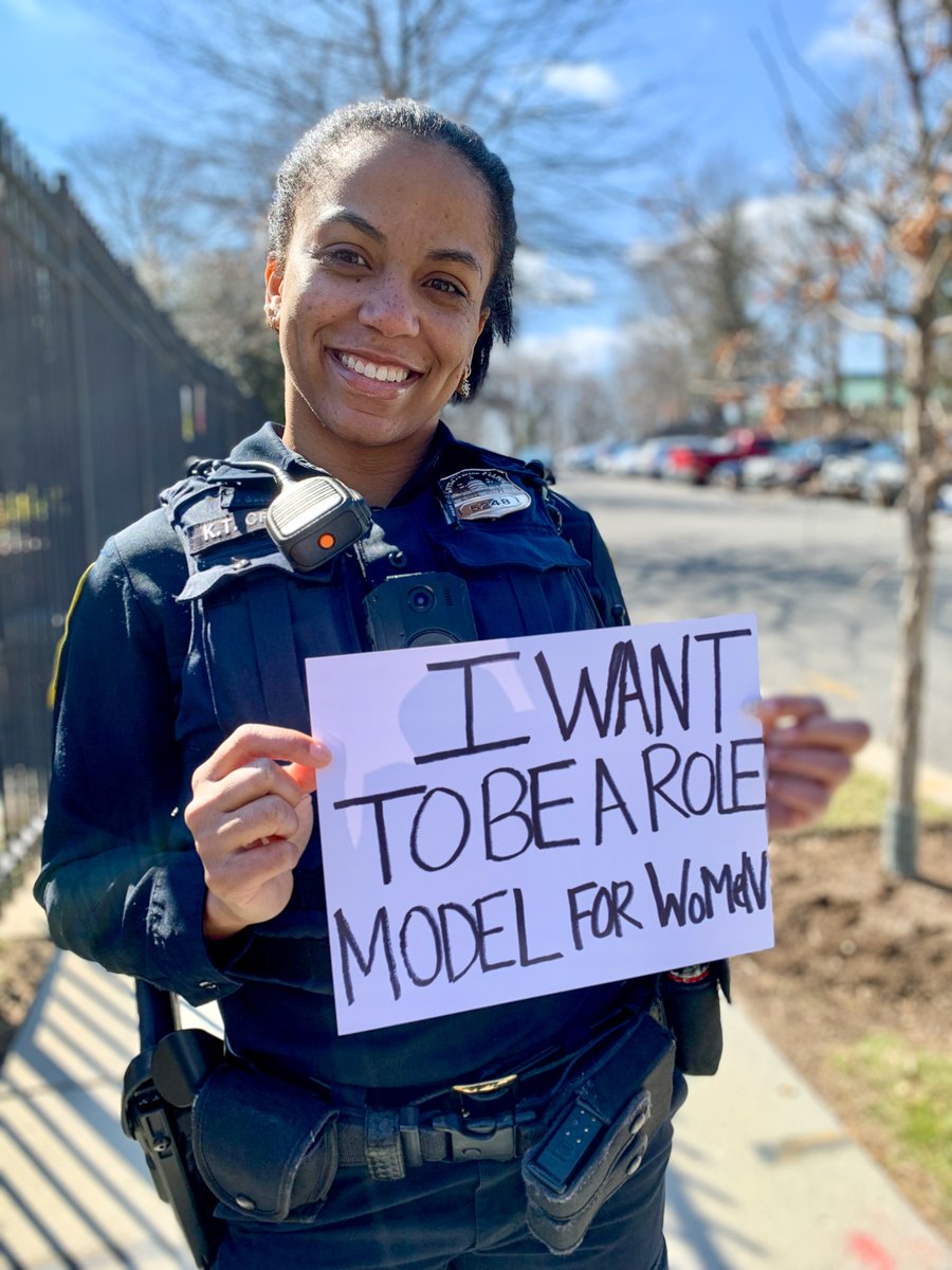 #IBecameAnOfficerBecause... 'I want to be a role model for women.' - Officer Crews 👭

#WomenInPolicing #30x30Pledge