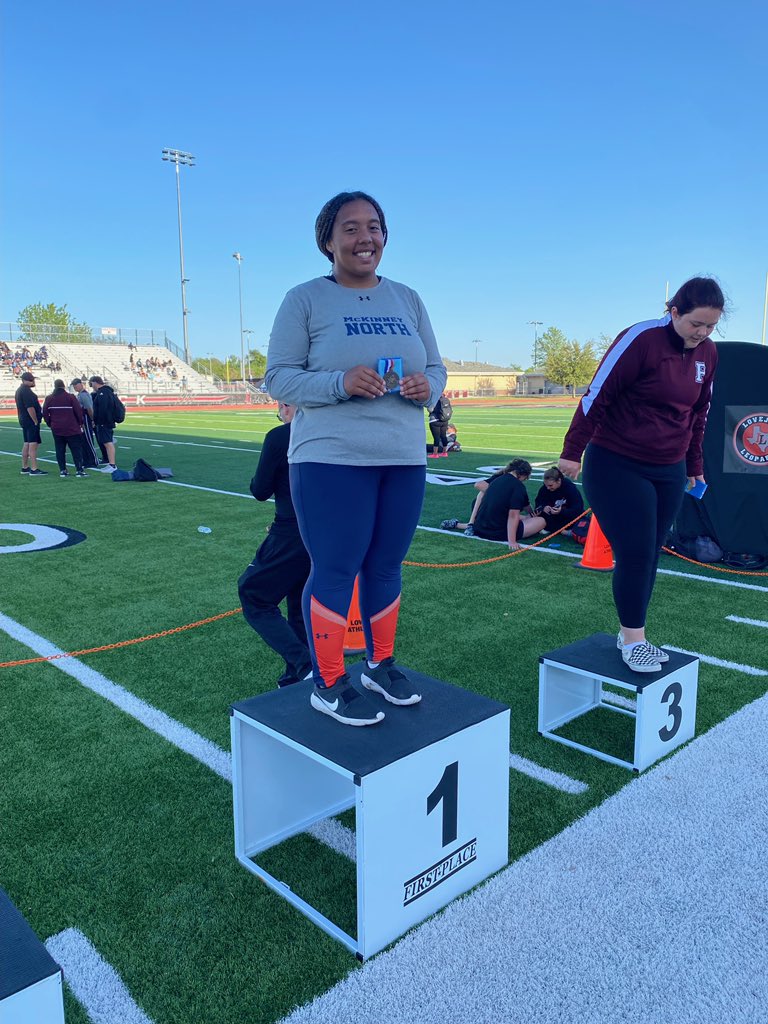 Bella ~ varsity district champ in discus!!