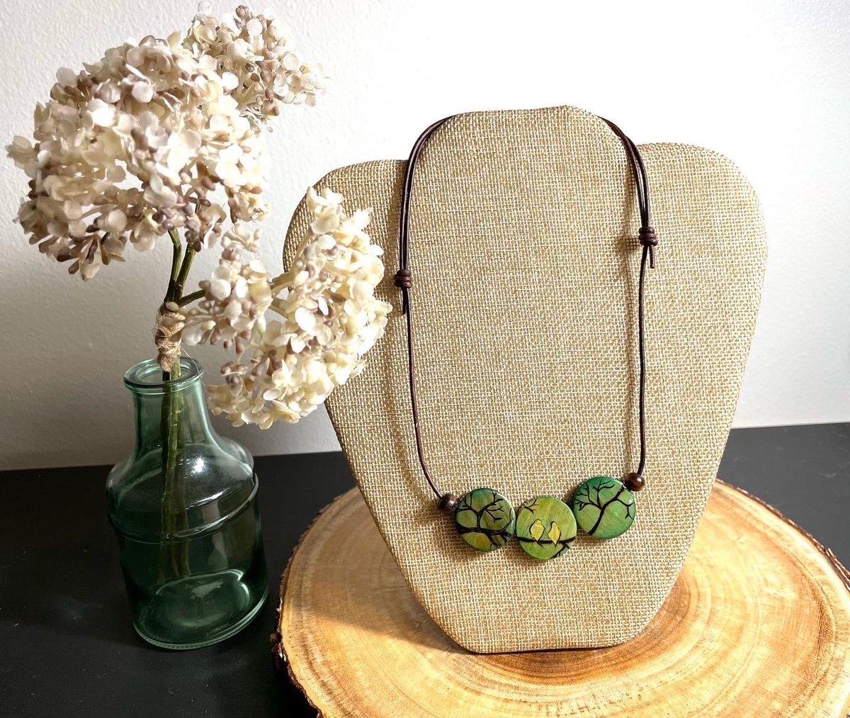 MerakiByKim's tweet photo. This beautiful love birds wearable art necklace is in my shop!

Find it here: https://t.co/cBp1WdKpEl

#wearableart #lovebirds #HandmadeHour #jewelryaddict https://t.co/T5Mhh3H6w1
