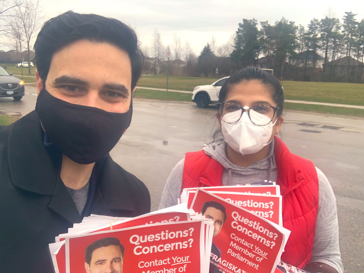 pfragiskatos's tweet photo. Sharing #Budget2022 info at doors tonight. Many young people raised housing affordability. Measures like the Tax-Free First Home Savings Account and the Housing Accelerator Fund will really help. And thanks Shobhita for volunteering! For more: https://t.co/PNaXr1SV4s  #ldnont https://t.co/EkWO5FclPD